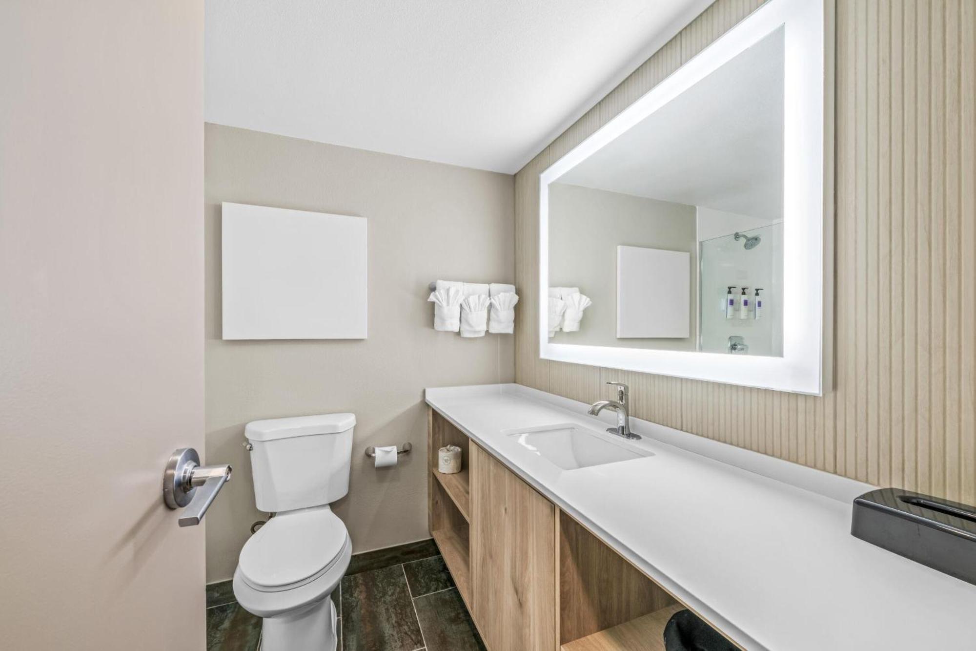 Double Room Two Double Beds Non-Smoking
